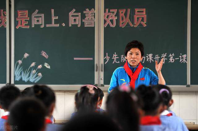 　　　　酱油脚色　　　　另外，《白鹿原》小说中还有诸多的酱油脚色，好比邻人、伴计、儿媳妇由于数目很多，这里就不列出来了，提到哪再写他们吧。